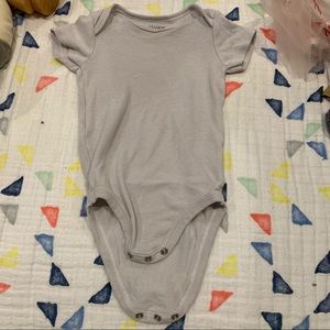 Gray Hanes onesie 12-18m